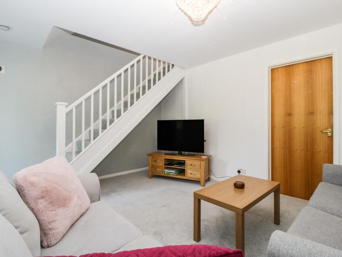 16 Mythern Meadow Bradford-On-Avon ภายนอก รูปภาพ