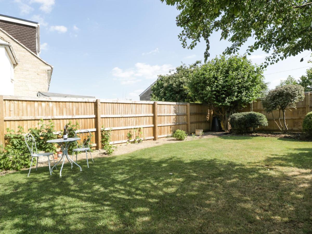 16 Mythern Meadow Bradford-On-Avon ภายนอก รูปภาพ