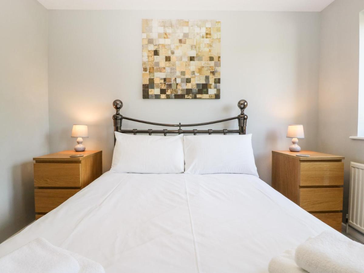 16 Mythern Meadow Bradford-On-Avon ภายนอก รูปภาพ